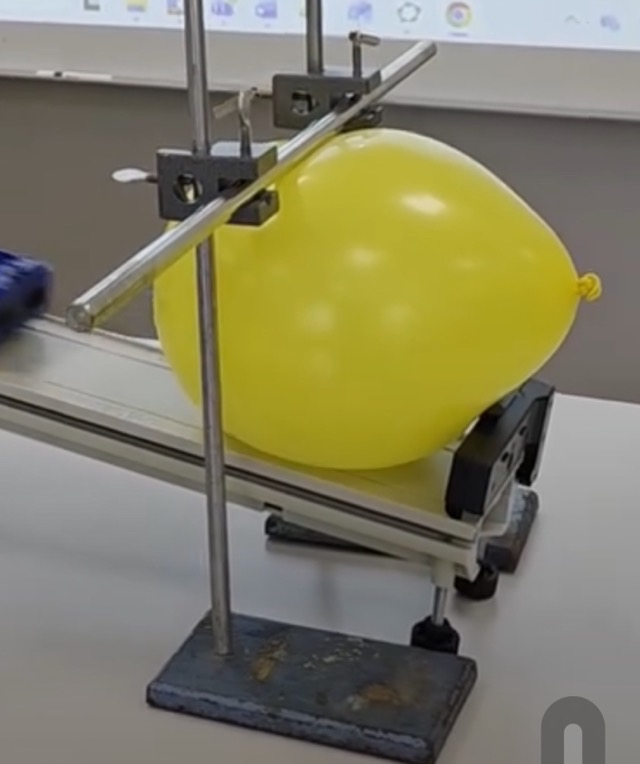 Rückprall am Ballon mit Smartcart 3.jpeg