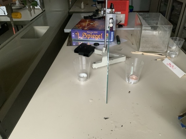 Kerze im Wasserglas 1.jpeg