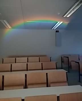 Regenbogen im Klassenzimmer (3).jpg